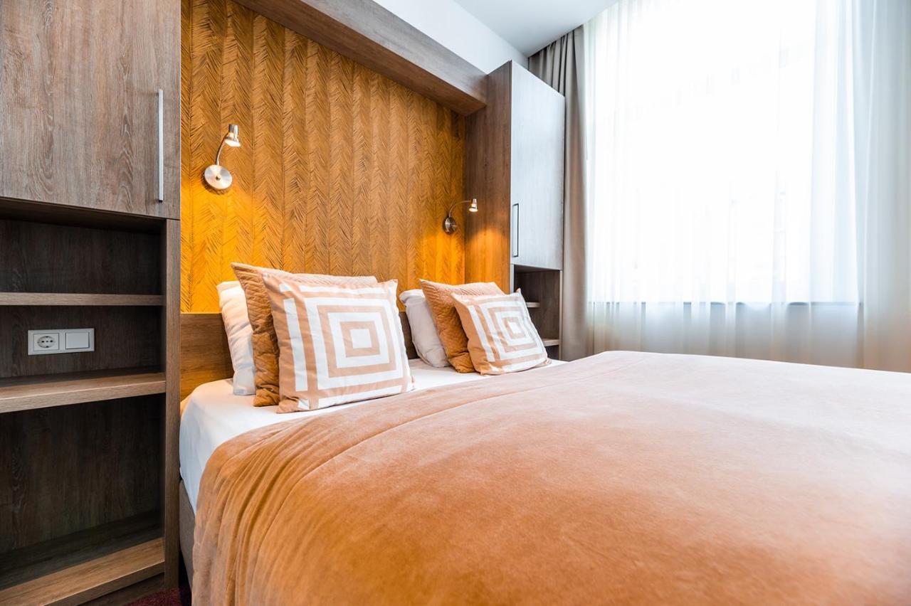 Hotel Bru Bruinisse Bagian luar foto