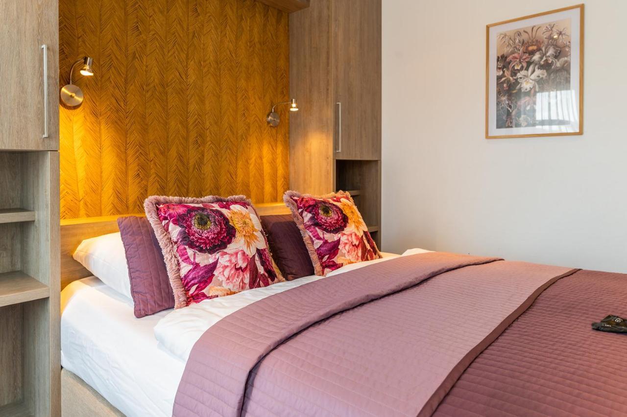 Hotel Bru Bruinisse Bagian luar foto